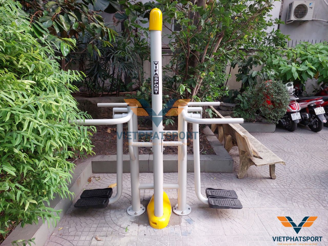 Hoàn thành lắp đặt dụng cụ thể dục ngoài trời tại Chung cư ACB, TP. HCM