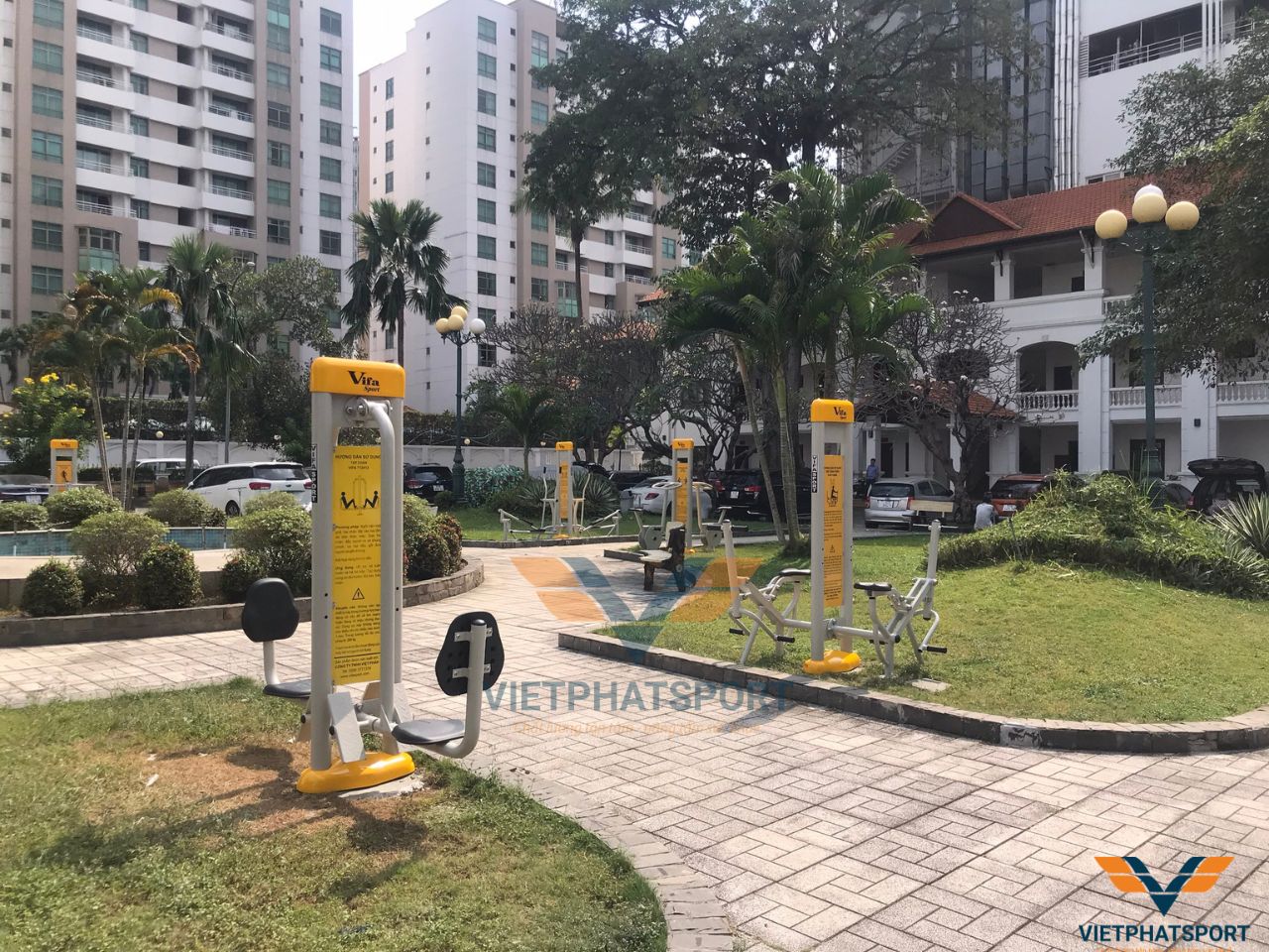 Hoàn thành lắp đặt máy tập thể dục ngoài trời cho Văn phòng phía Nam - Tổng cục Chính trị