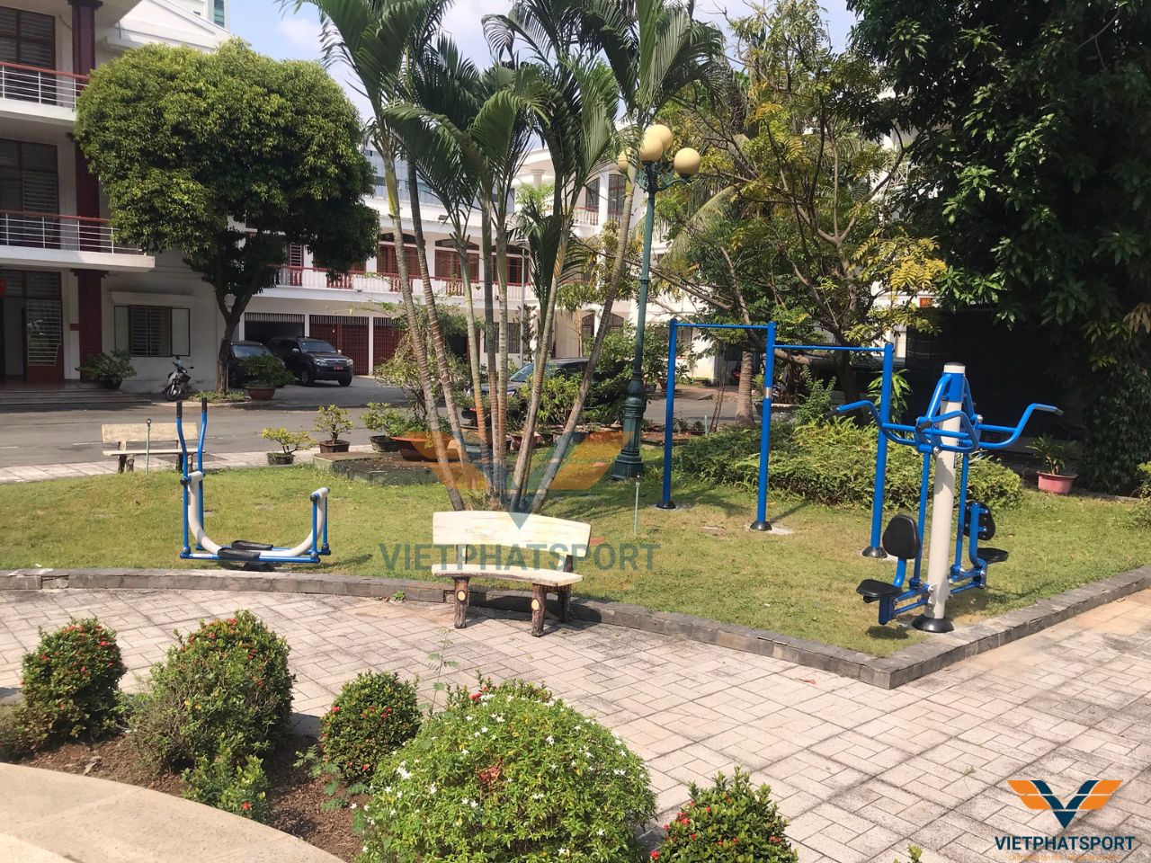 Hoàn thành lắp đặt máy tập thể dục ngoài trời cho Văn phòng phía Nam - Tổng cục Chính trị