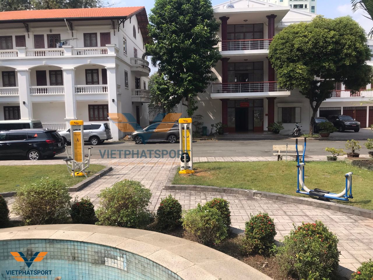 Hoàn thành lắp đặt máy tập thể dục ngoài trời cho Văn phòng phía Nam - Tổng cục Chính trị