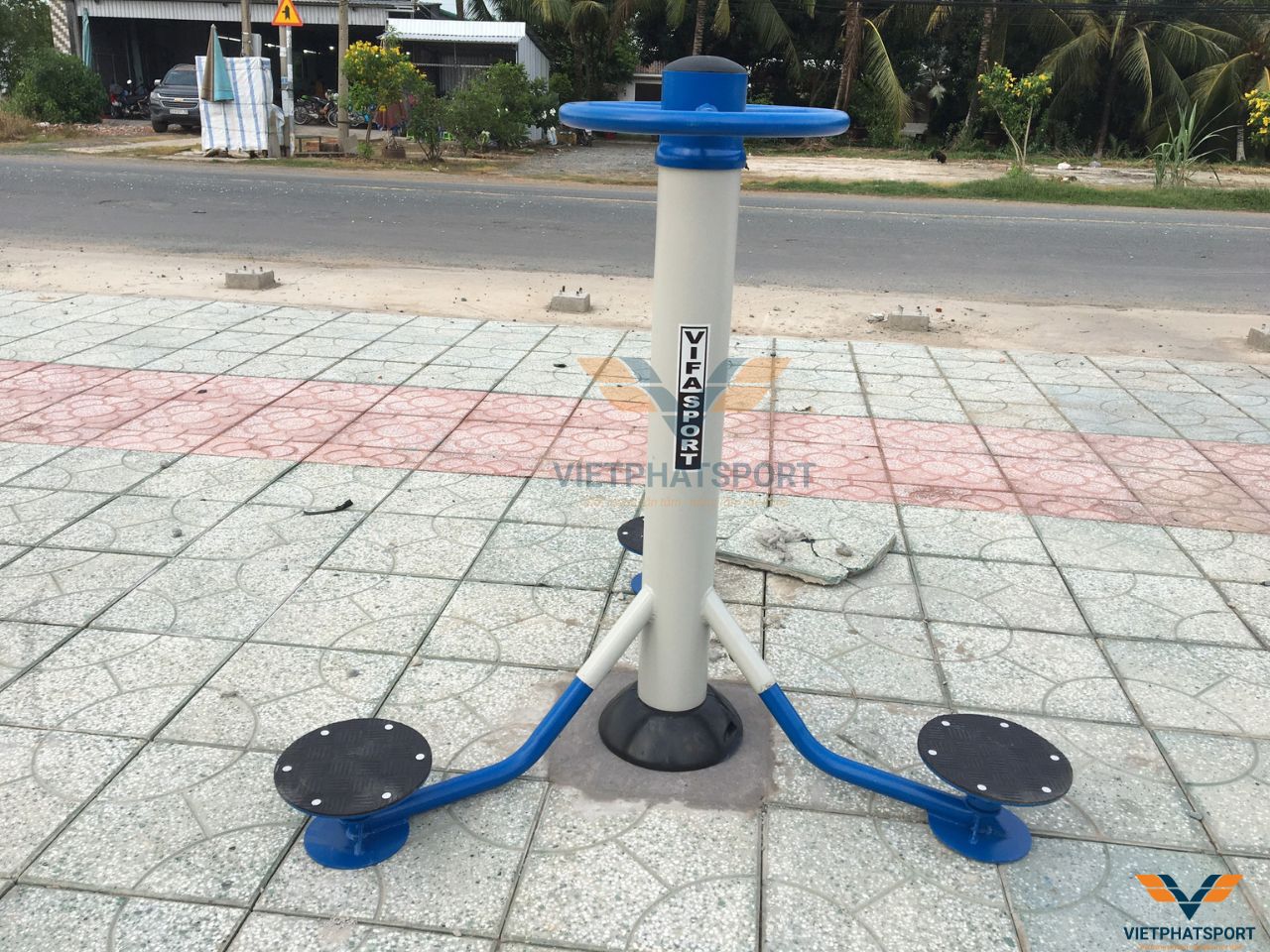 Hoàn thành lắp đặt thiết bị thể thao ngoài trời tại thị trấn Kiến Tường