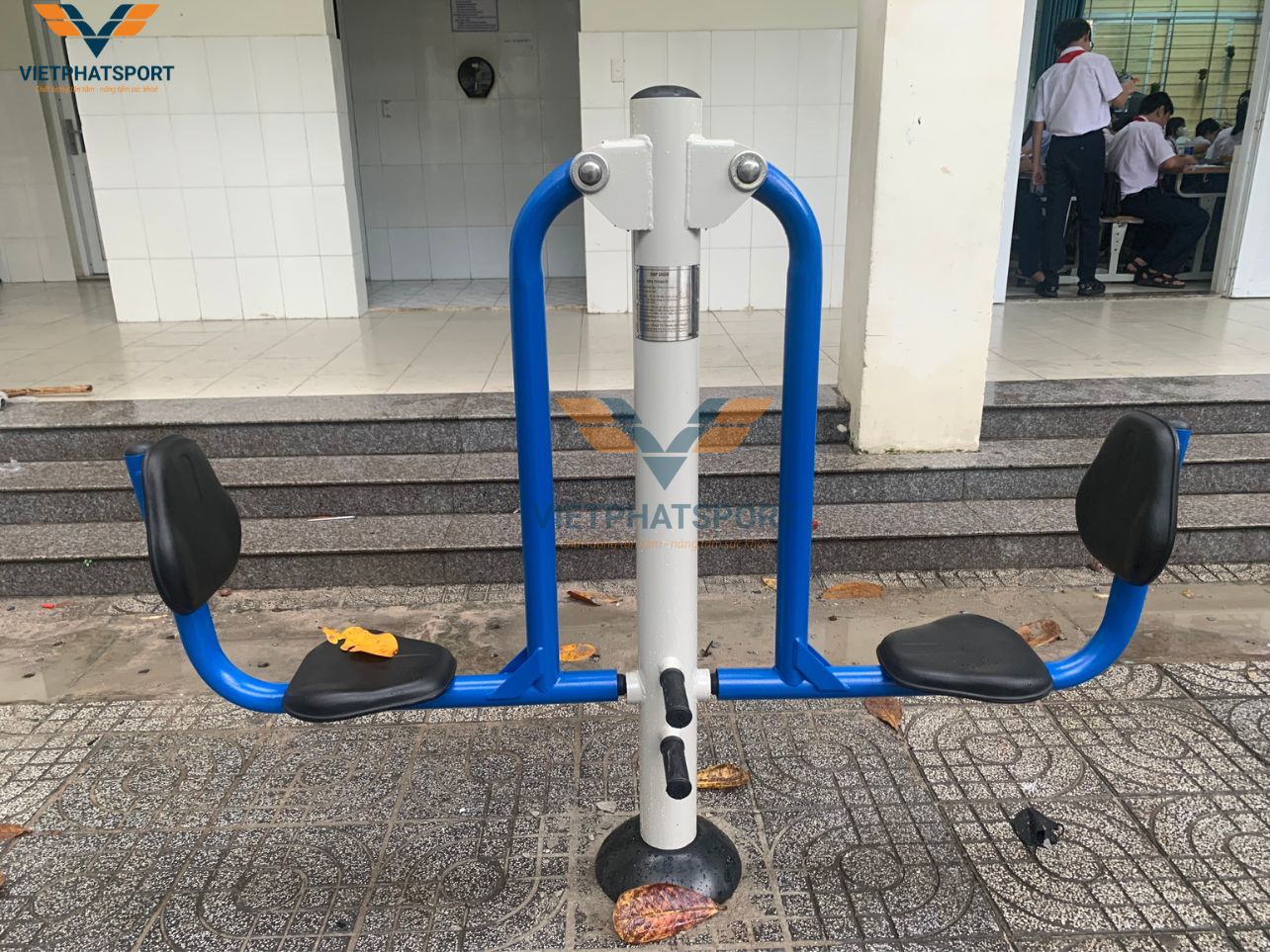 Lắp đặt dụng cụ thể thao ngoài trời tại Trường THCS Châu Thành, Vũng Tàu