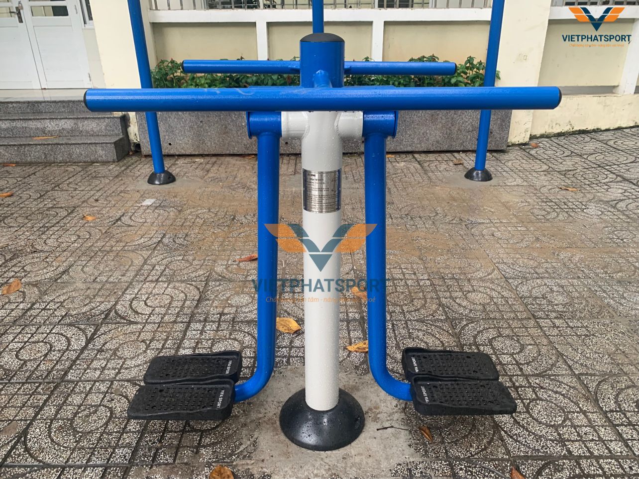 Lắp đặt dụng cụ thể thao ngoài trời tại Trường THCS Châu Thành, Vũng Tàu