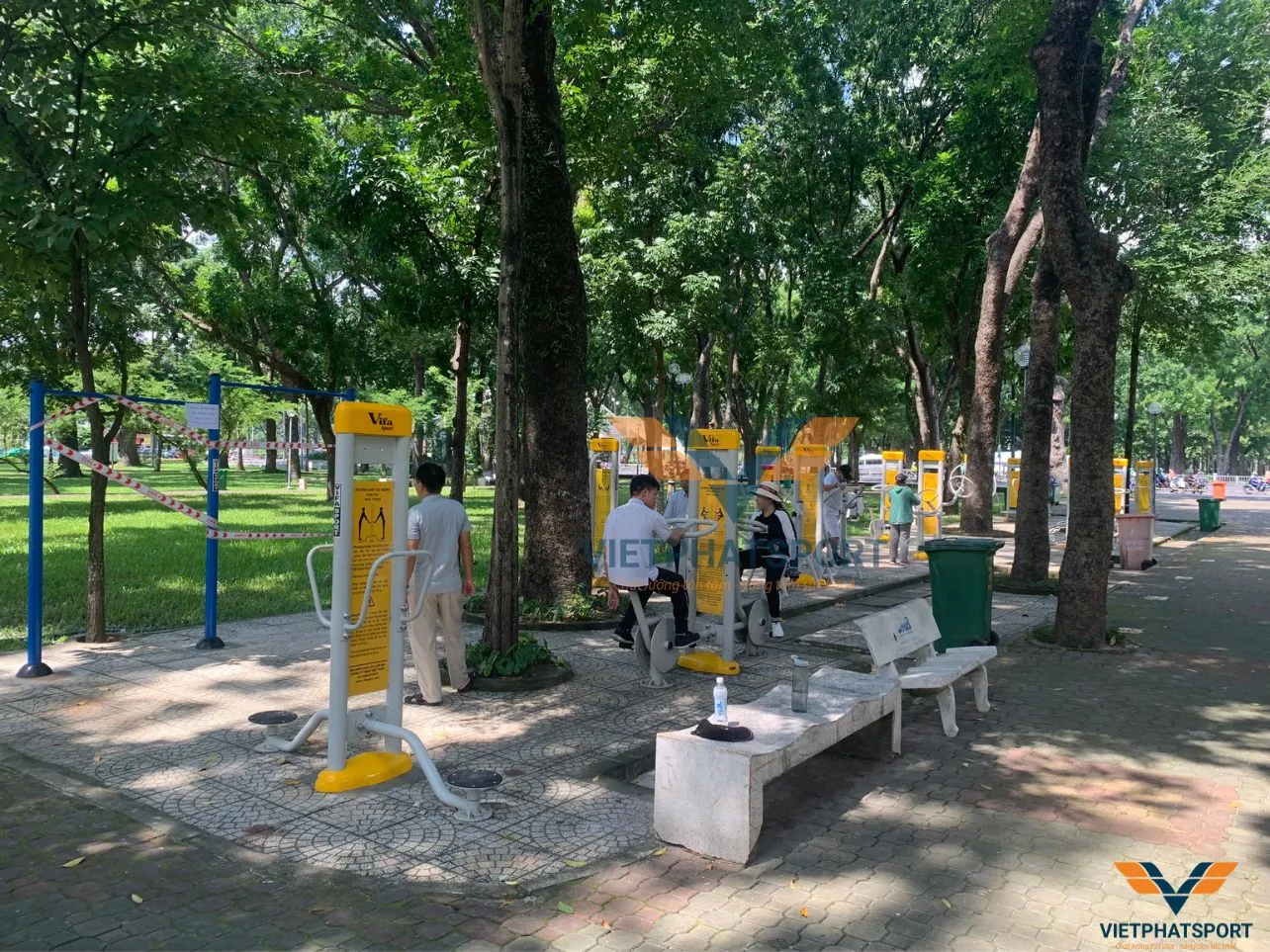 Lắp đặt máy tập công viên tại Công viên Gia Định, TP. HCM