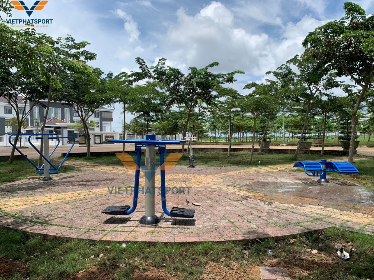 Lắp đặt máy tập công viên tại thị trấn Đông Hải, Bạc Liêu