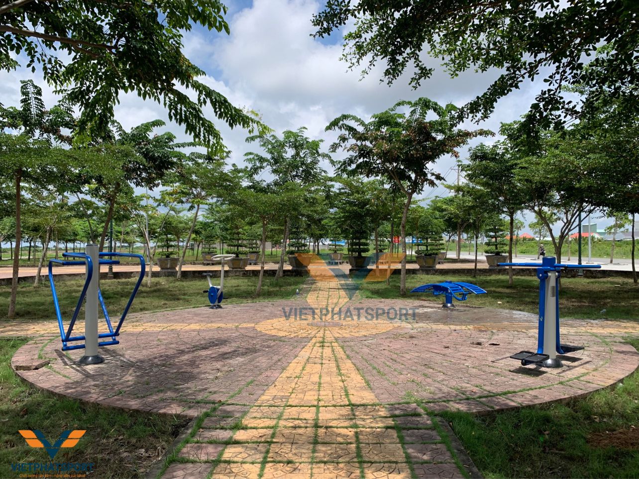 Lắp đặt máy tập công viên tại thị trấn Đông Hải, Bạc Liêu