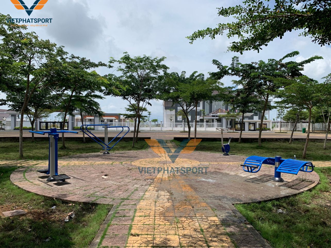 Lắp đặt máy tập công viên tại thị trấn Đông Hải, Bạc Liêu