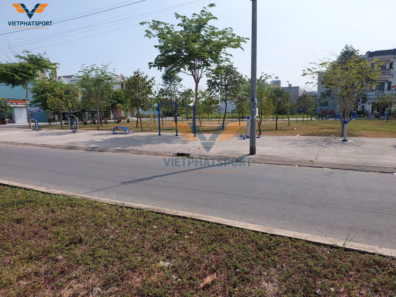 Lắp đặt máy tập ngoài trời tại KCN Tân Kim mở rộng, Long An