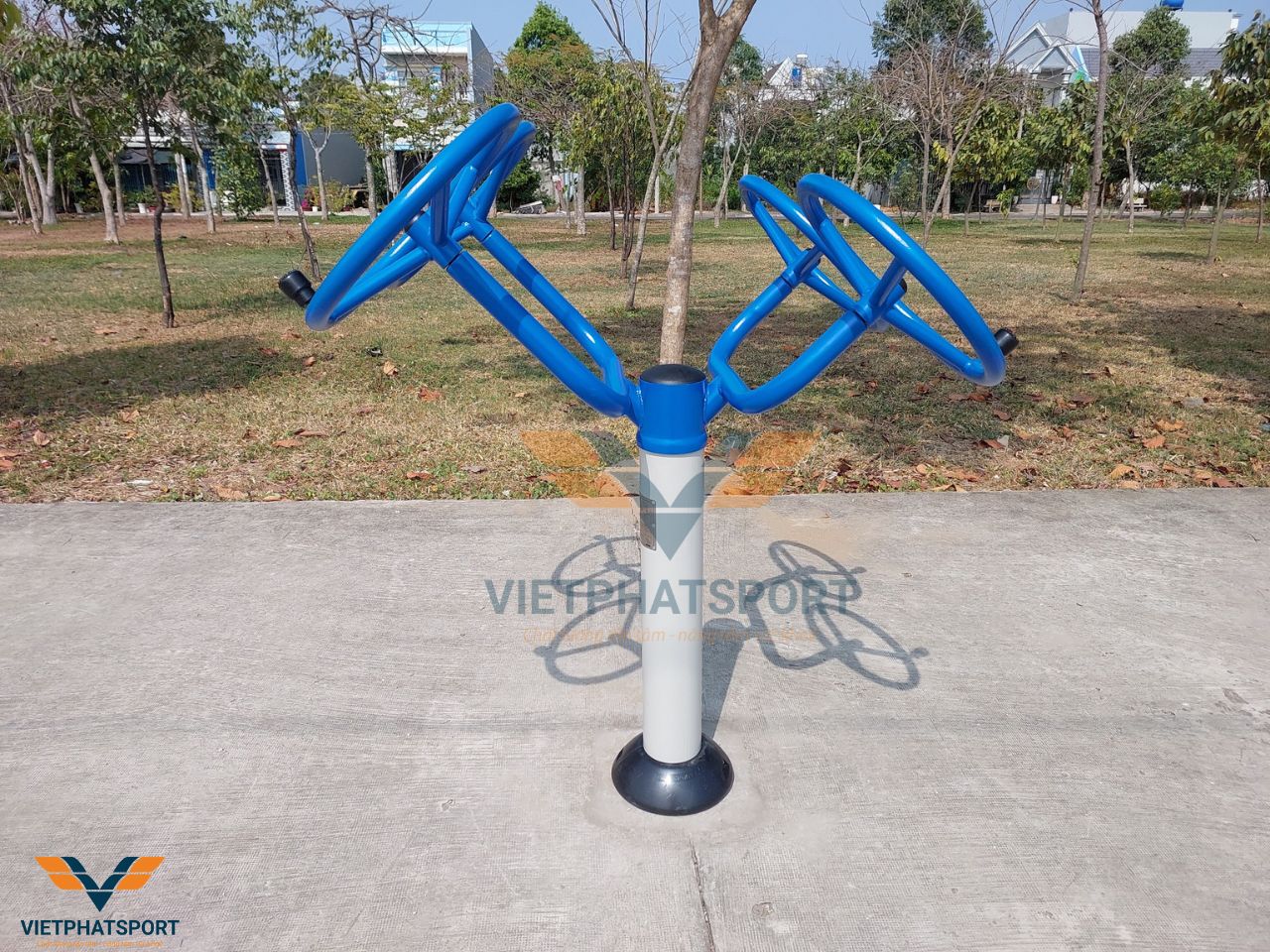 Lắp đặt máy tập ngoài trời tại KCN Tân Kim mở rộng, Long An