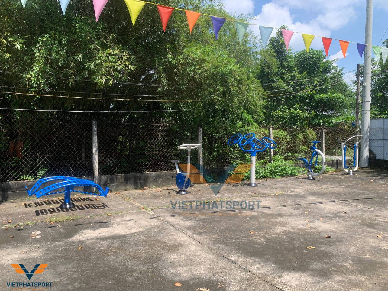 Phú Hòa Đông (TP.HCM) đưa vào sử dụng 2 khu máy tập ngoài trời