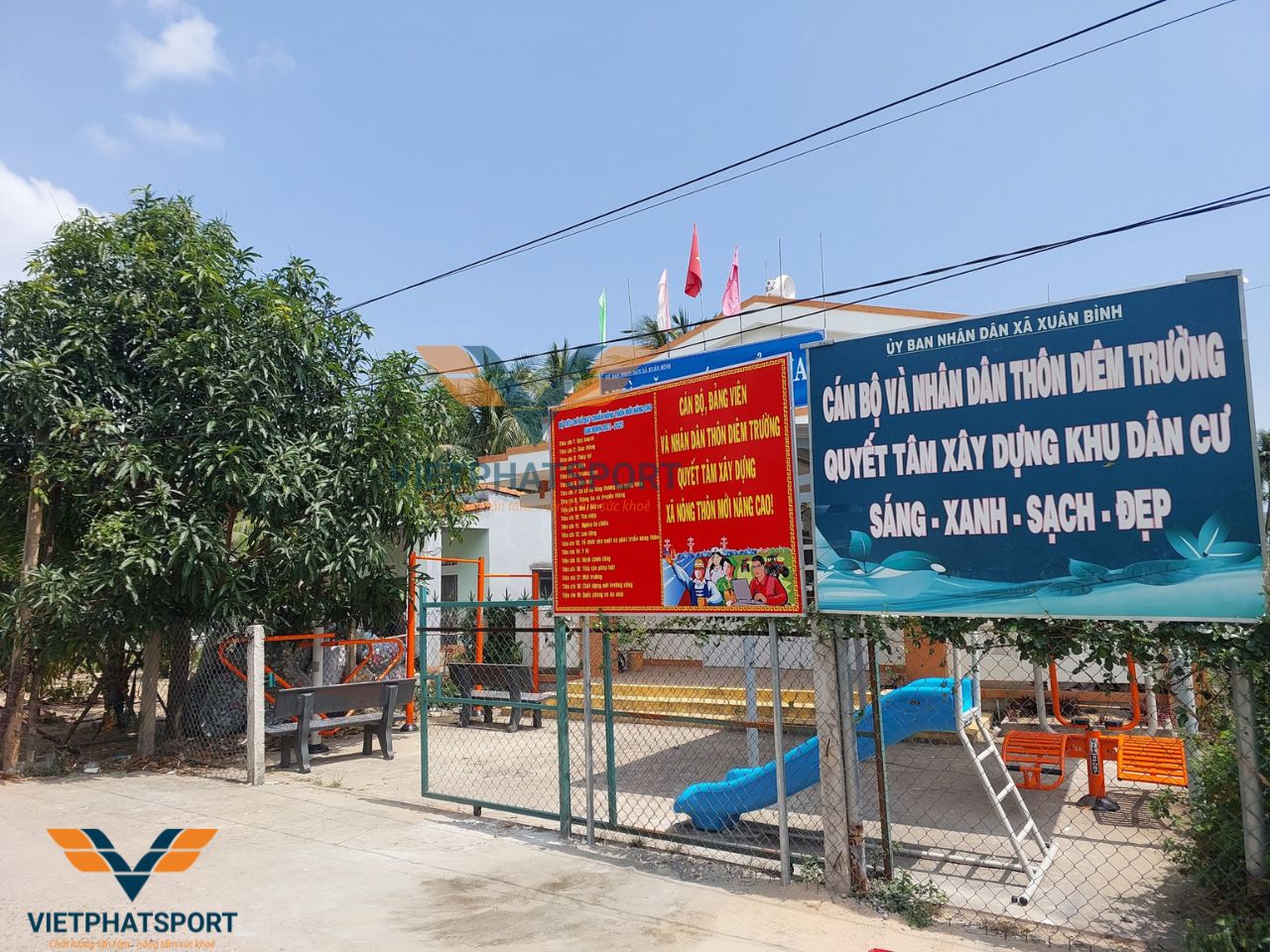 Phú Yên: Xã Xuân Bình lắp đặt thiết bị thể dục thể thao cho 4 thôn