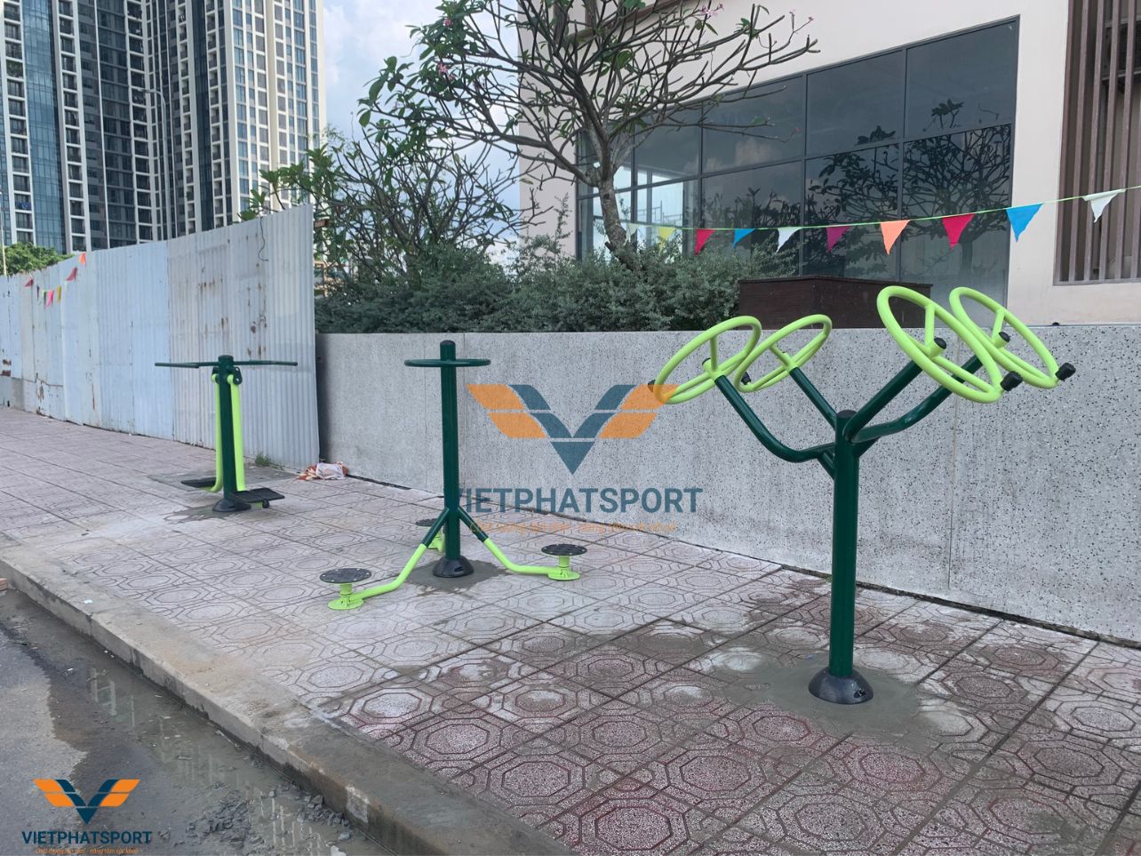 Sở VHTT&DL tỉnh Bình Thuận đầu tư dụng cụ thể thao ngoài trời cho 4 xã trên địa bàn