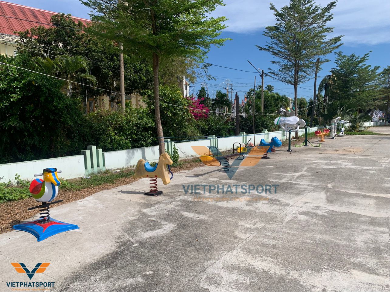 Sở VHTT&DL tỉnh Bình Thuận đầu tư dụng cụ thể thao ngoài trời cho 4 xã trên địa bàn