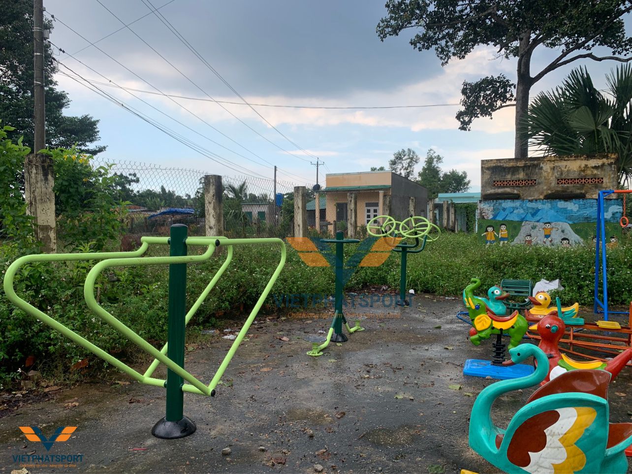 Sở VHTT&DL tỉnh Bình Thuận đầu tư dụng cụ thể thao ngoài trời cho 4 xã trên địa bàn