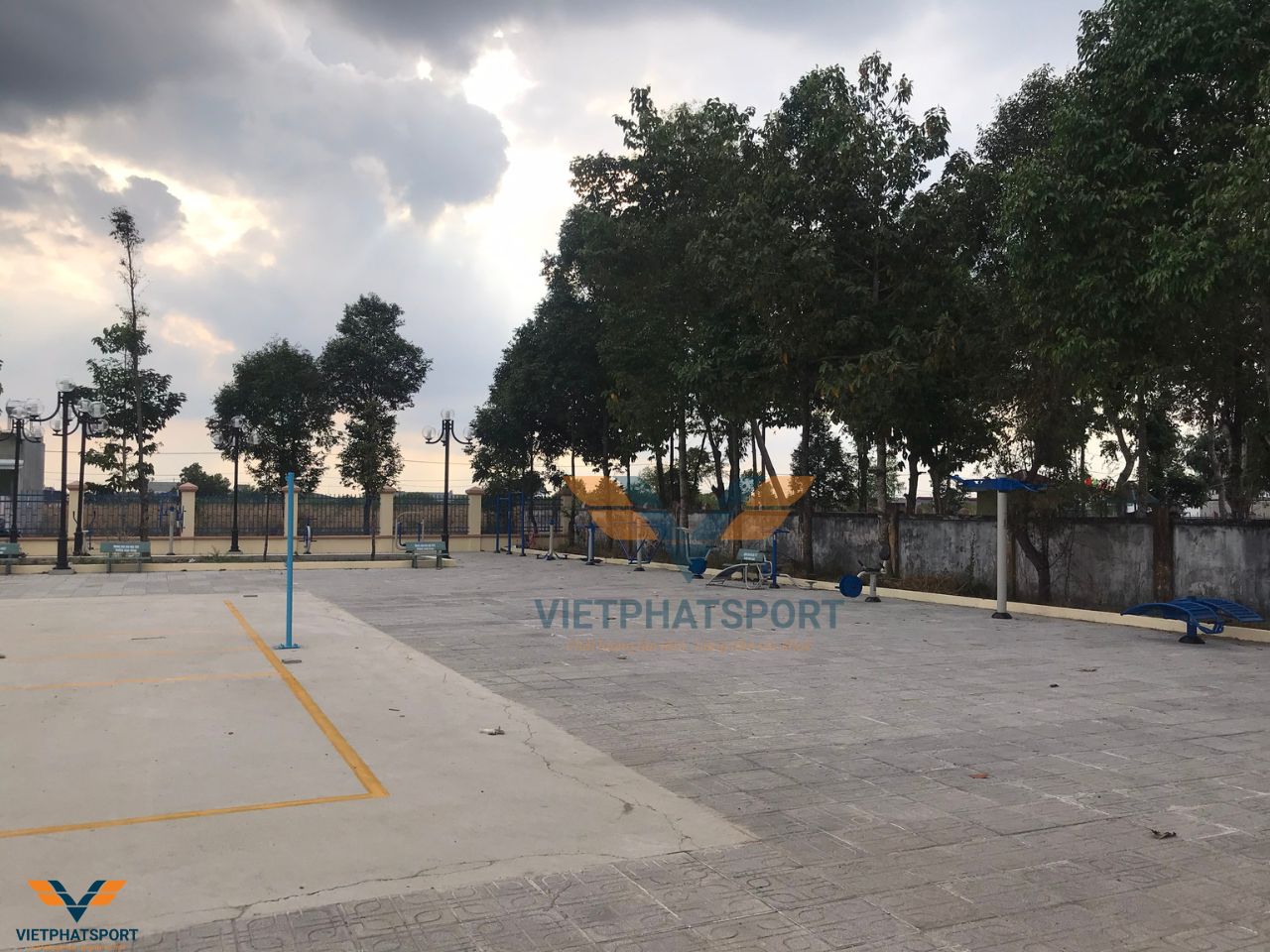 Việt Phát Sport Hoàn Thành Lắp Đặt 41 Máy Tập Ngoài Trời Tại Chơn Thành