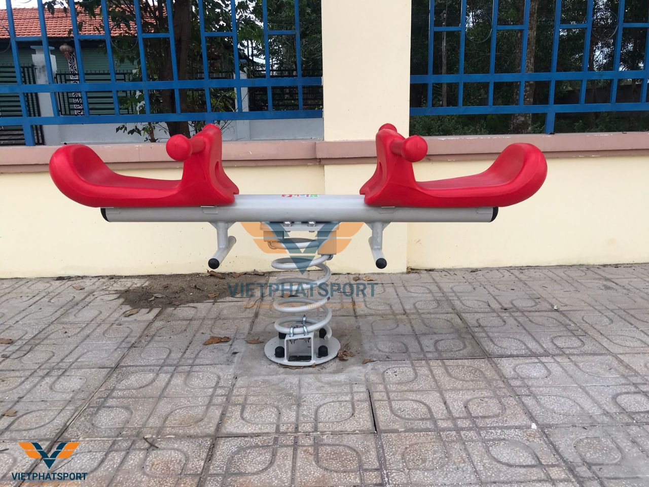 Việt Phát Sport Hoàn Thành Lắp Đặt 41 Máy Tập Ngoài Trời Tại Chơn Thành