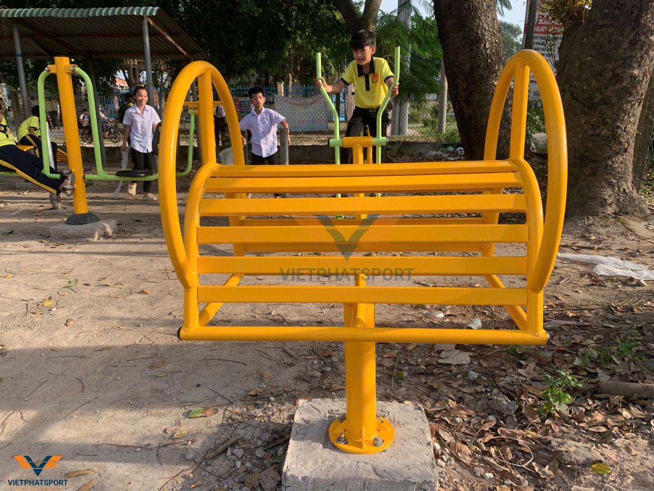 45 Máy tập công viên về với xã Tân Thành, Tây Ninh