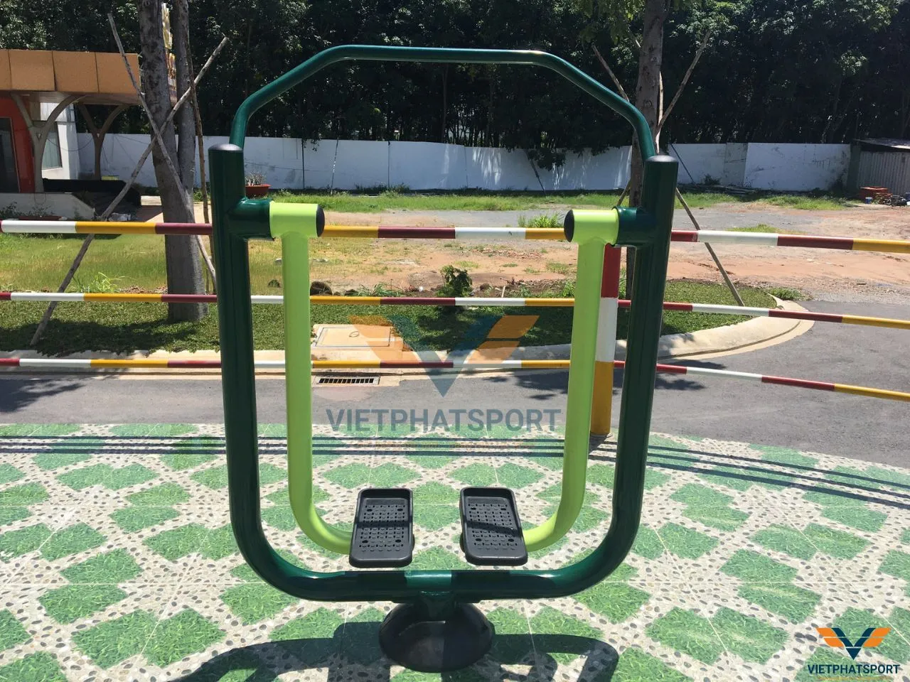 CC Minh Quốc Plaza Nâng Tầm Tiện Ích Với Thiết Bị Thể Dục Ngoài Trời