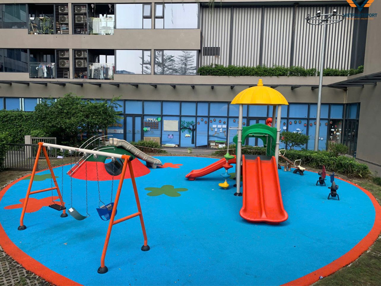 Chung cư Kingdom 101 thi công sân cao su EPDM