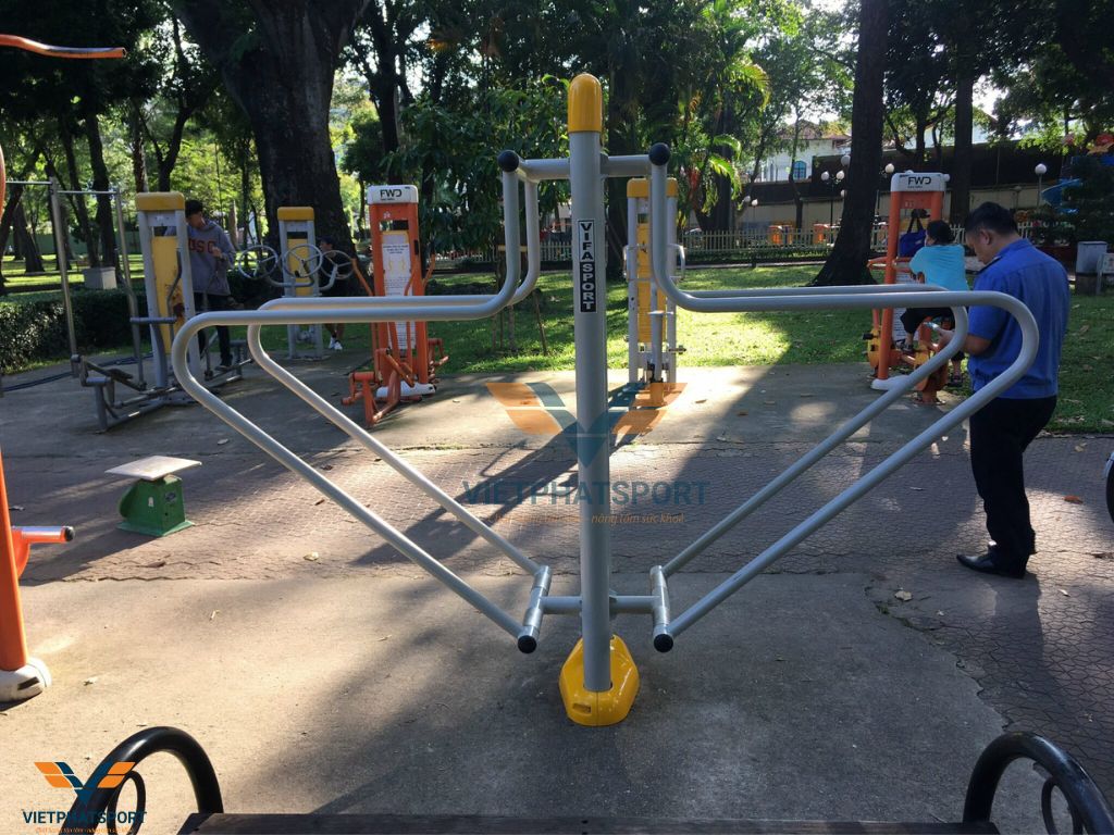 Công viên Lê Văn Tám đầu tư thêm thiết bị thể thao ngoài trời