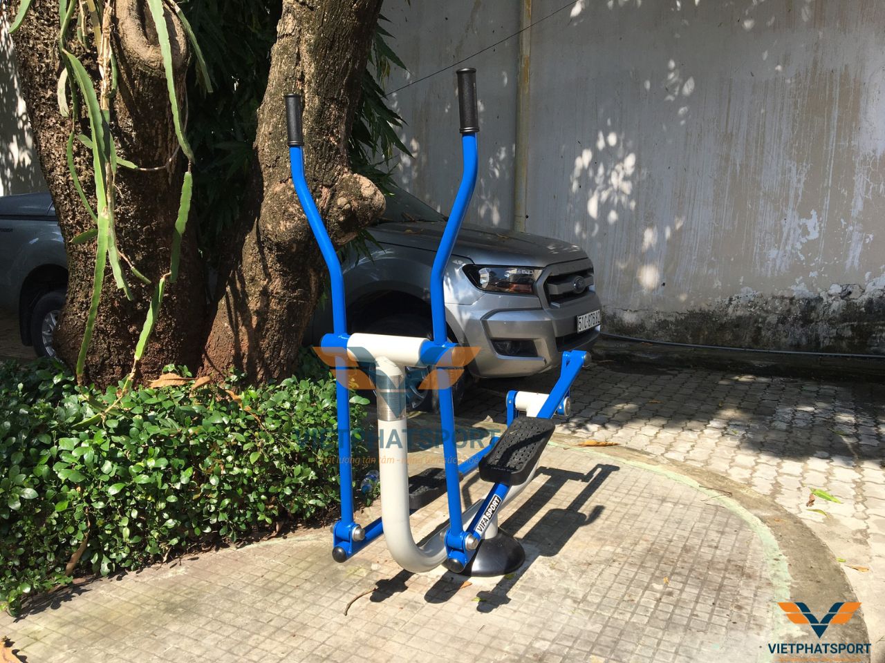 Cty Tecapro Bộ Quốc Phòng lắp đặt dụng cụ thể thao ngoài trời