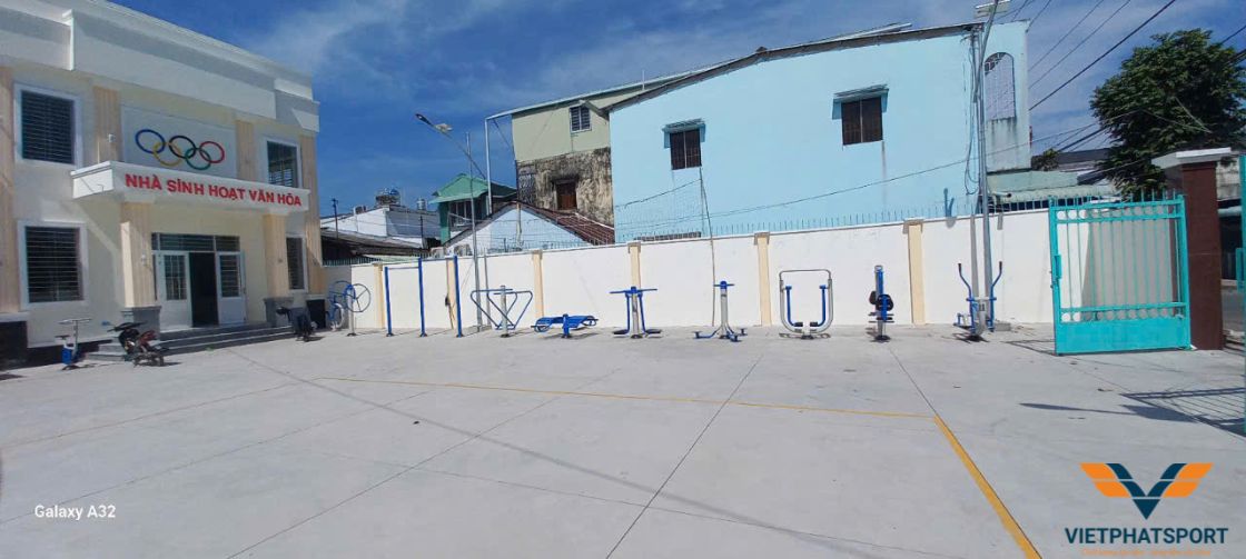 Dụng cụ thể thao ngoài trời tại Nhà văn hóa Cái Bè Tiền Giang