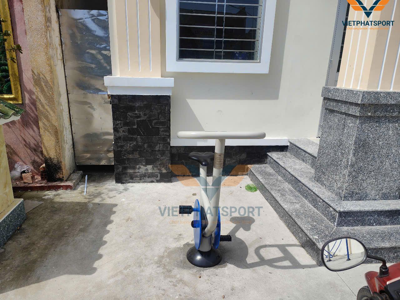 Dụng cụ thể thao ngoài trời tại Nhà văn hóa Cái Bè Tiền Giang