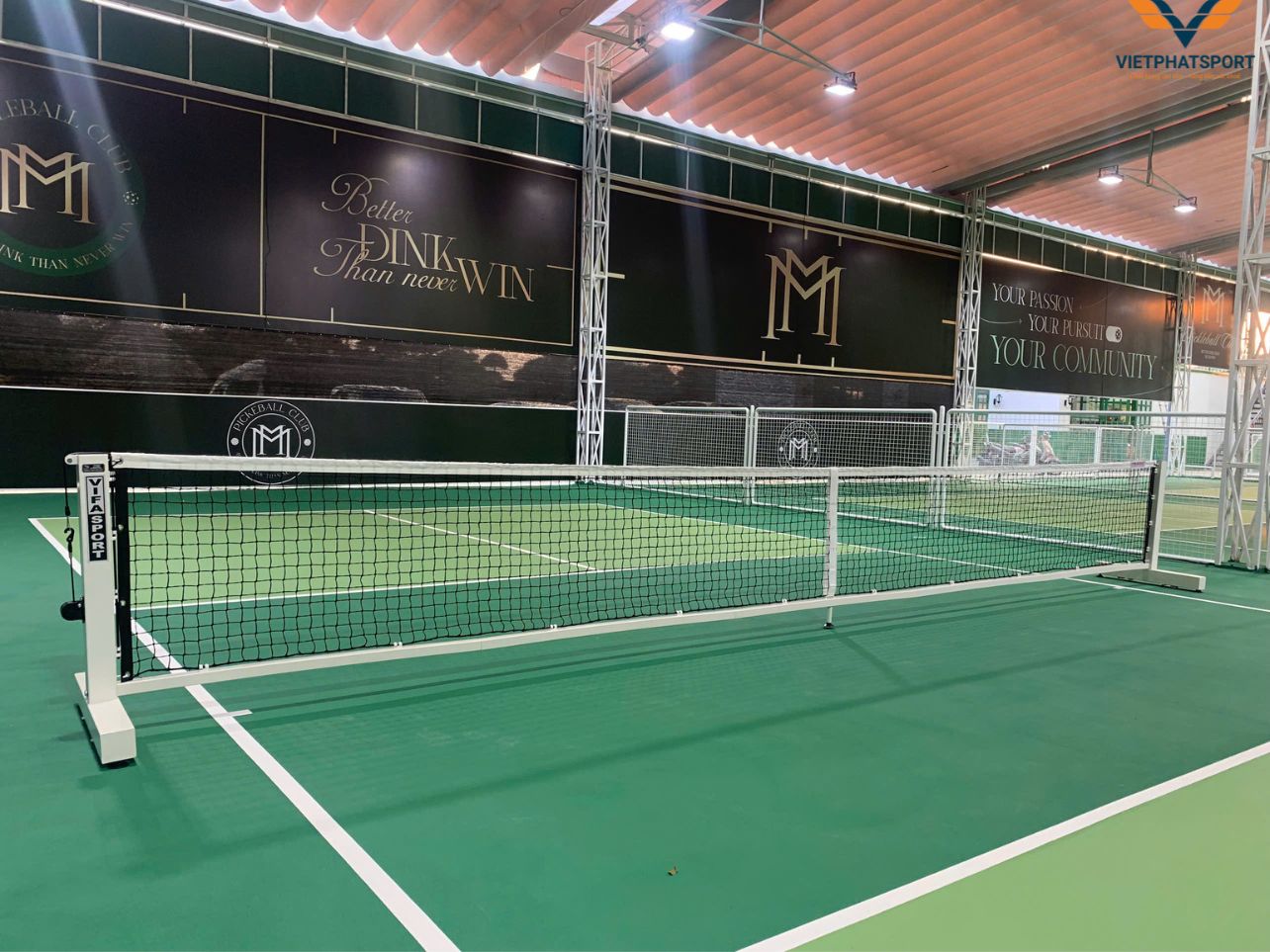 Lắp đặt 8 bộ trụ lưới Pickleball tại MM Pickleball Club