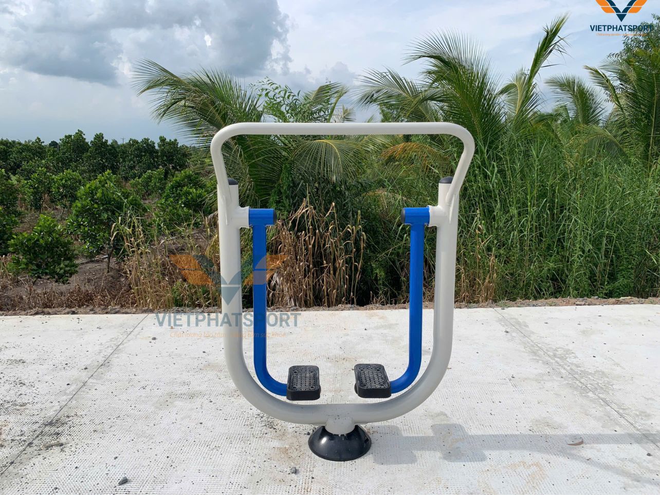 Lắp đặt máy tập ngoài trời tại xã Thạnh Phú, Long An