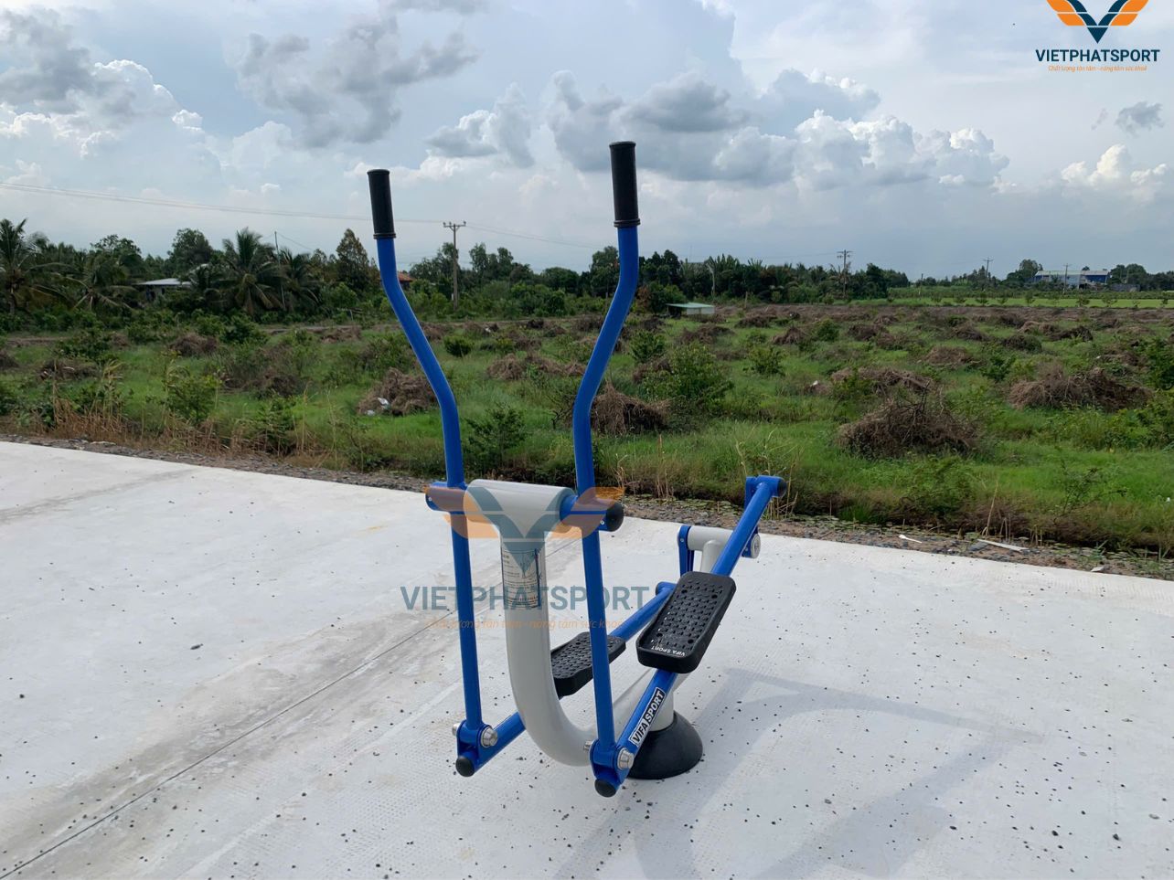 Lắp đặt máy tập ngoài trời tại xã Thạnh Phú, Long An