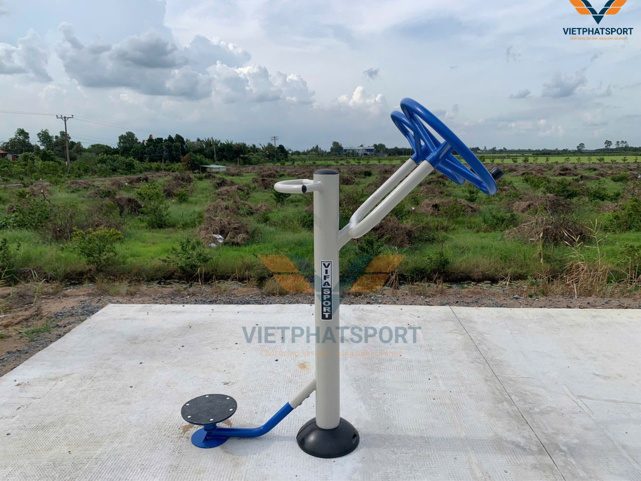 Lắp đặt máy tập ngoài trời tại xã Thạnh Phú, Long An
