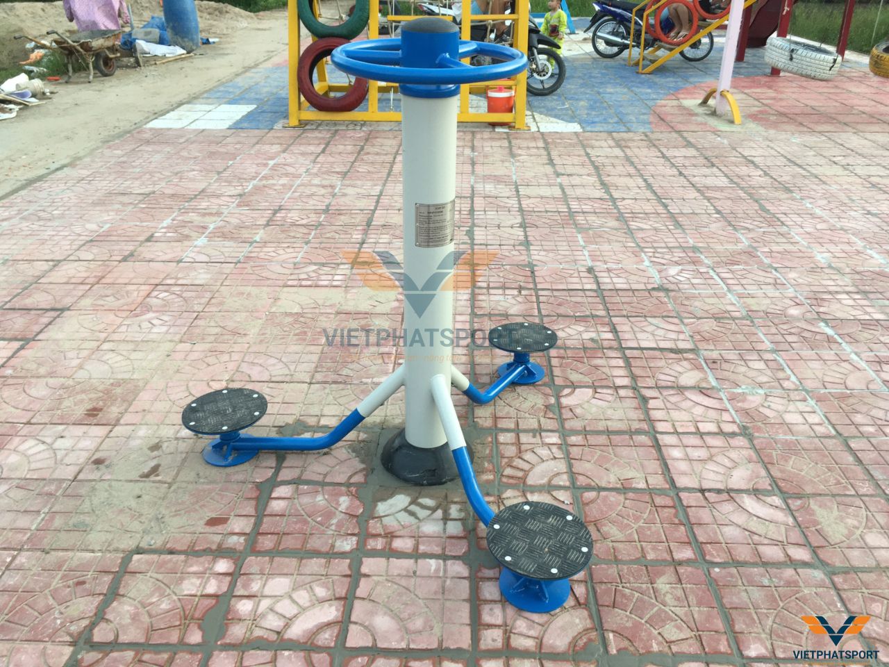 Máy Tập Thể Dục Ngoài Trời Đã Về Xã Tam Giang Tây, Cà Mau