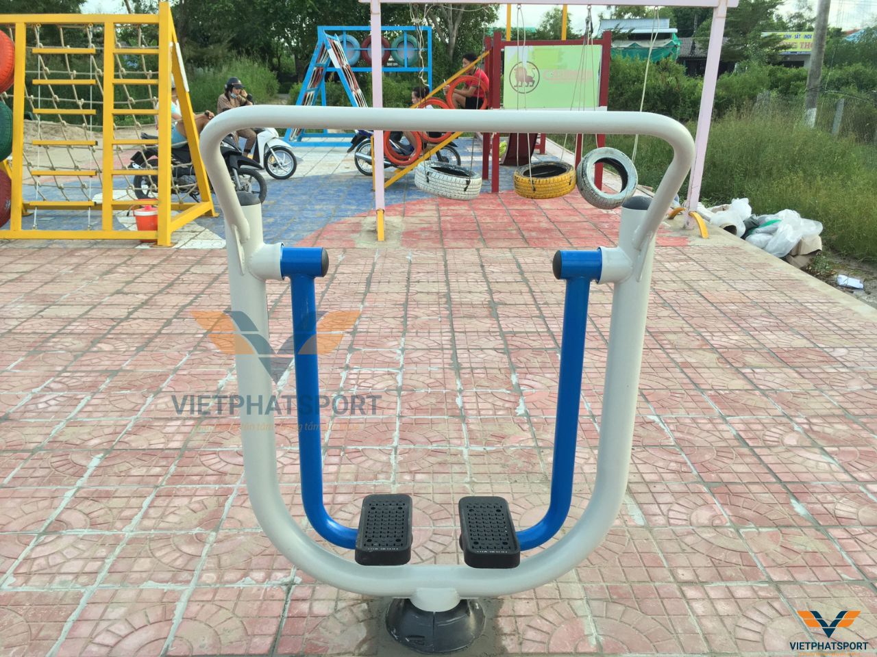 Máy Tập Thể Dục Ngoài Trời Đã Về Xã Tam Giang Tây, Cà Mau