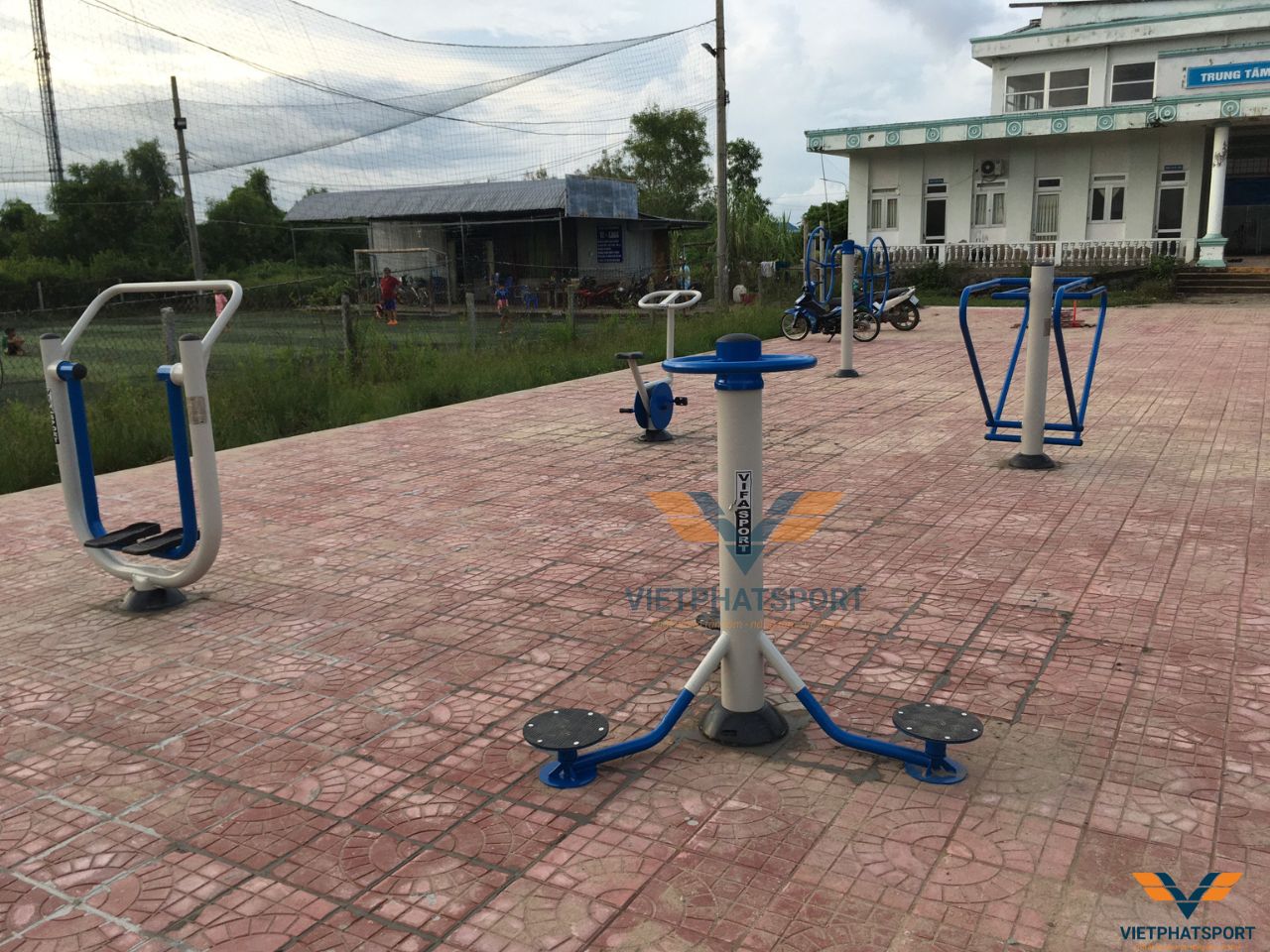 Máy Tập Thể Dục Ngoài Trời Đã Về Xã Tam Giang Tây, Cà Mau