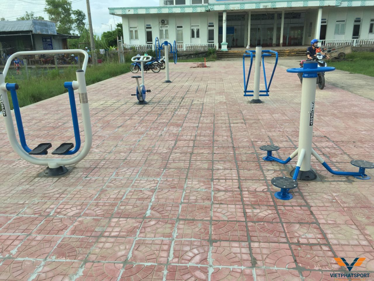 Máy Tập Thể Dục Ngoài Trời Đã Về Xã Tam Giang Tây, Cà Mau