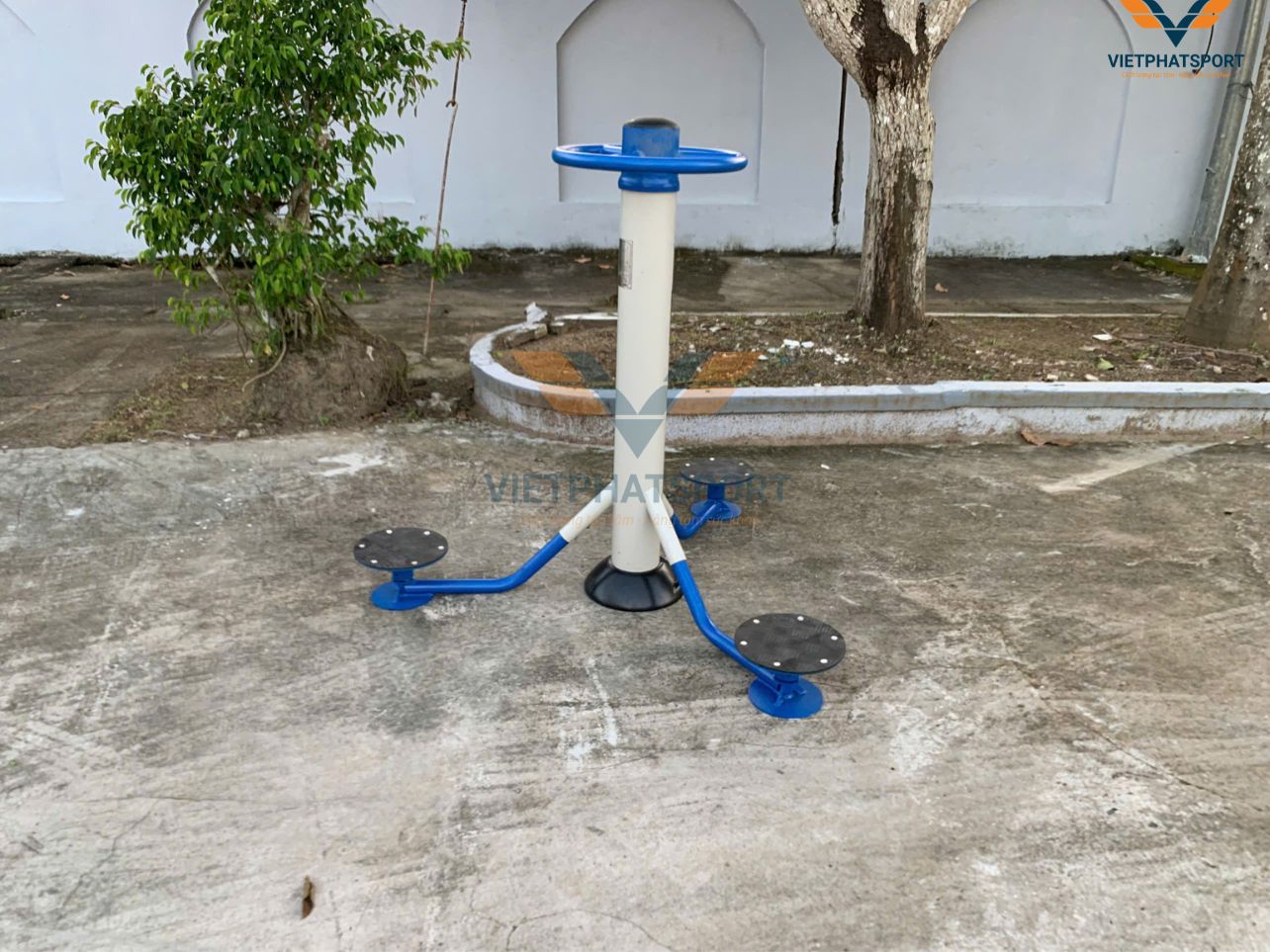 Phú Vĩnh Tây, Bạc Liêu Hoàn Thiện Tiêu Chí Nông Thôn Mới Với Dụng Cụ Thể Thao Ngoài Trời