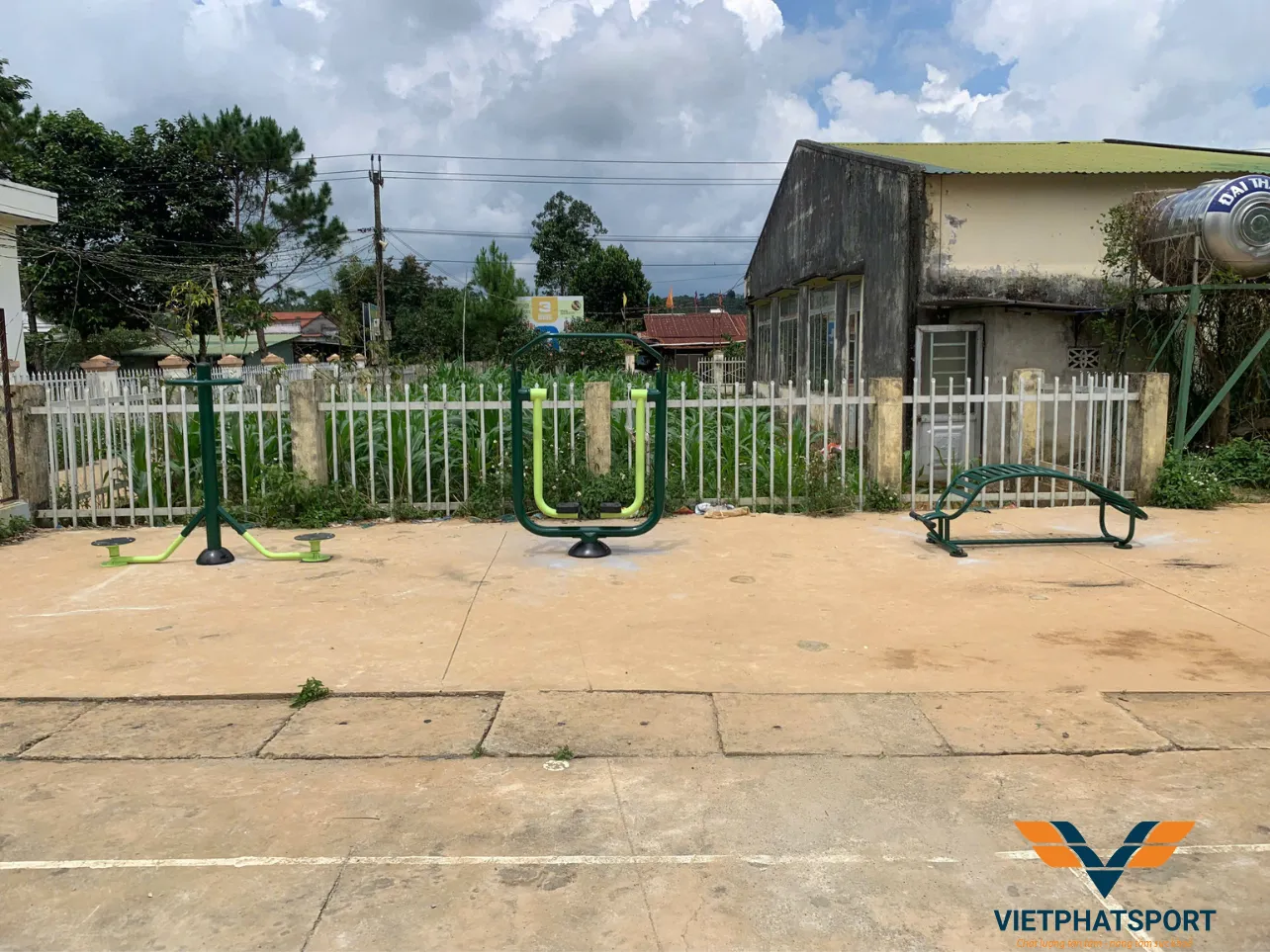 UBND Xã Đắk Nia, Đắk Nông Đầu Tư Máy Tập Ngoài Trời