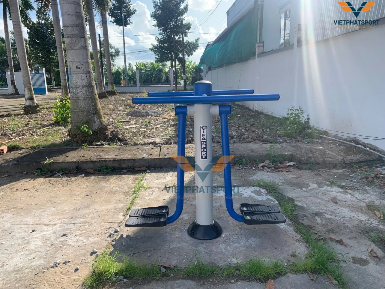 UBND Xã Phú Vĩnh Đông, Bạc Liêu Trang Bị Máy Tập Công Viên