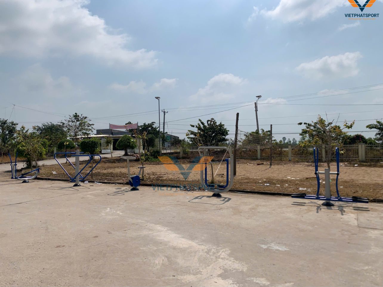 Xã An Phước, Đồng Tháp được trao tặng dụng cụ công viên