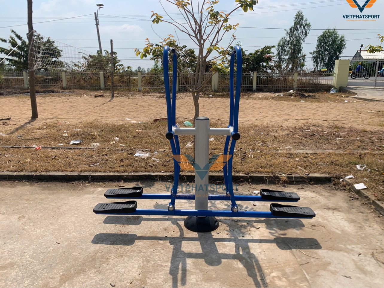 Xã An Phước, Đồng Tháp được trao tặng dụng cụ công viên