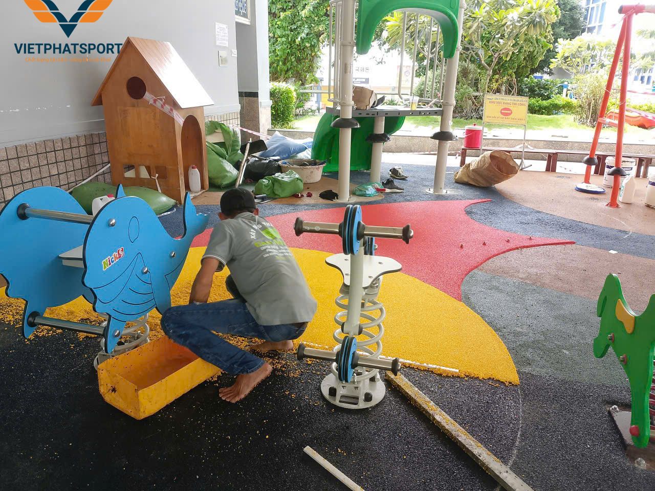 Hoàn thiện sân cao su EPDM trẻ em tại Hoàng Anh River View
