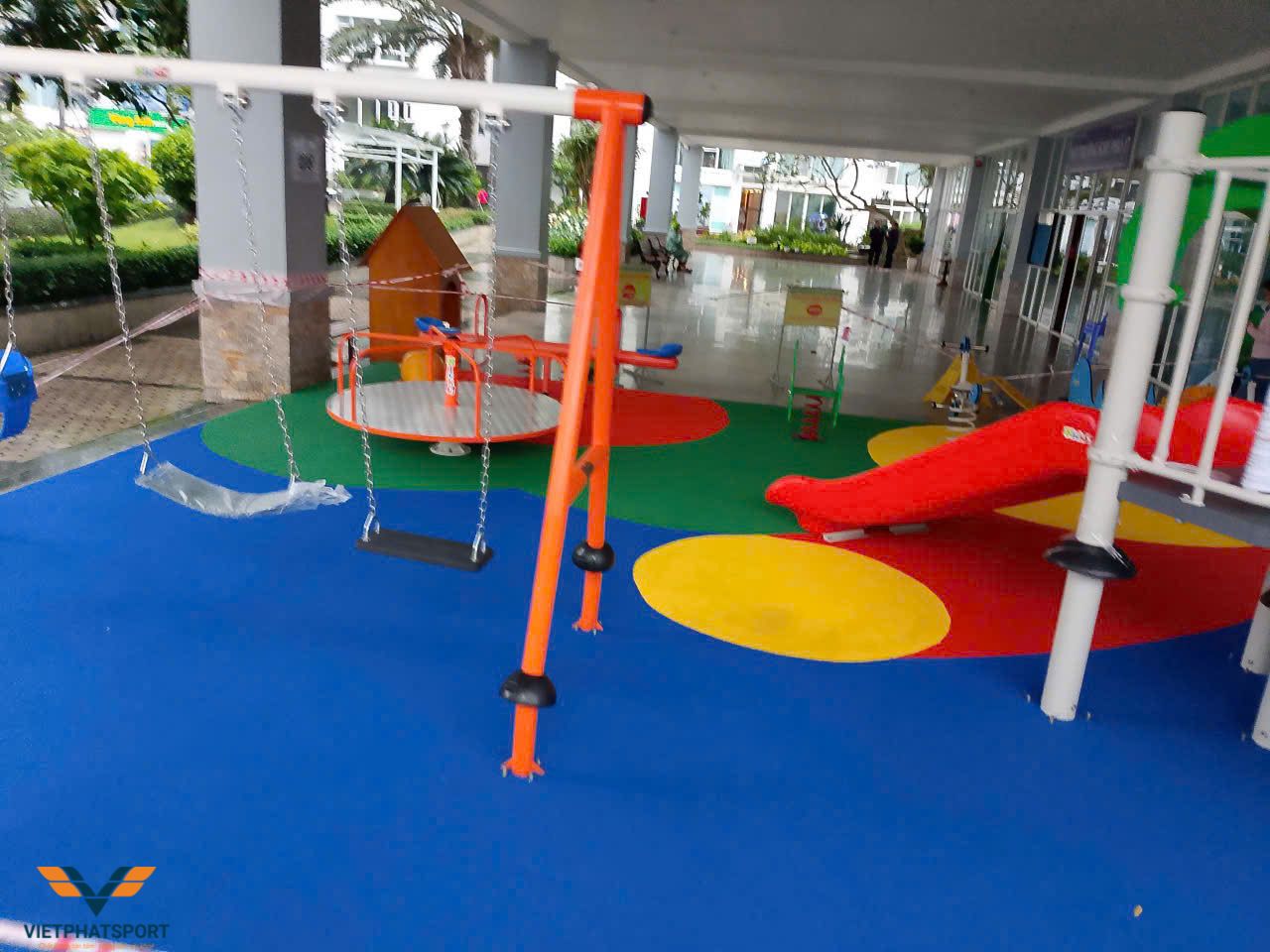 Hoàn thiện sân cao su EPDM trẻ em tại Hoàng Anh River View