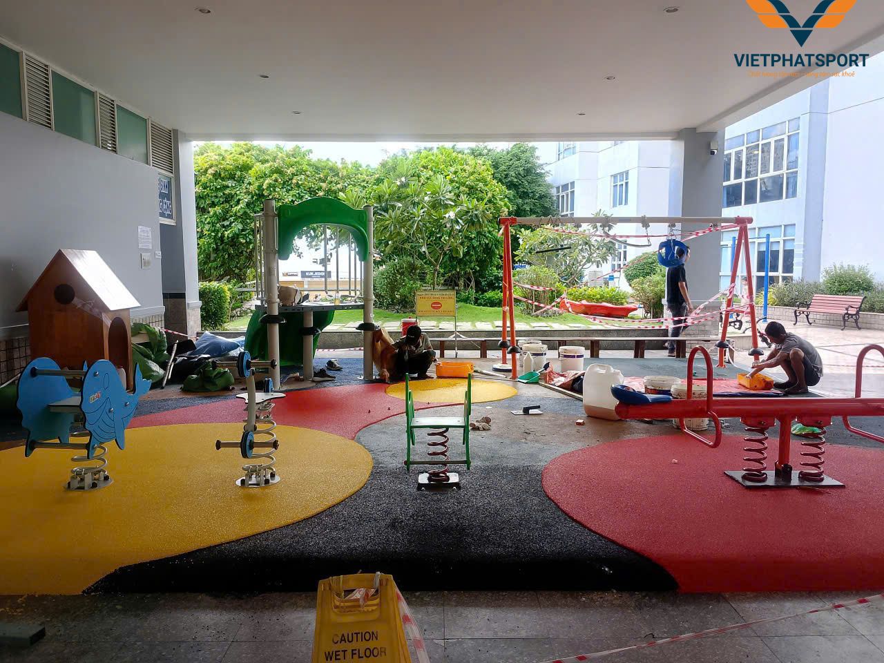 Hoàn thiện sân cao su EPDM trẻ em tại Hoàng Anh River View
