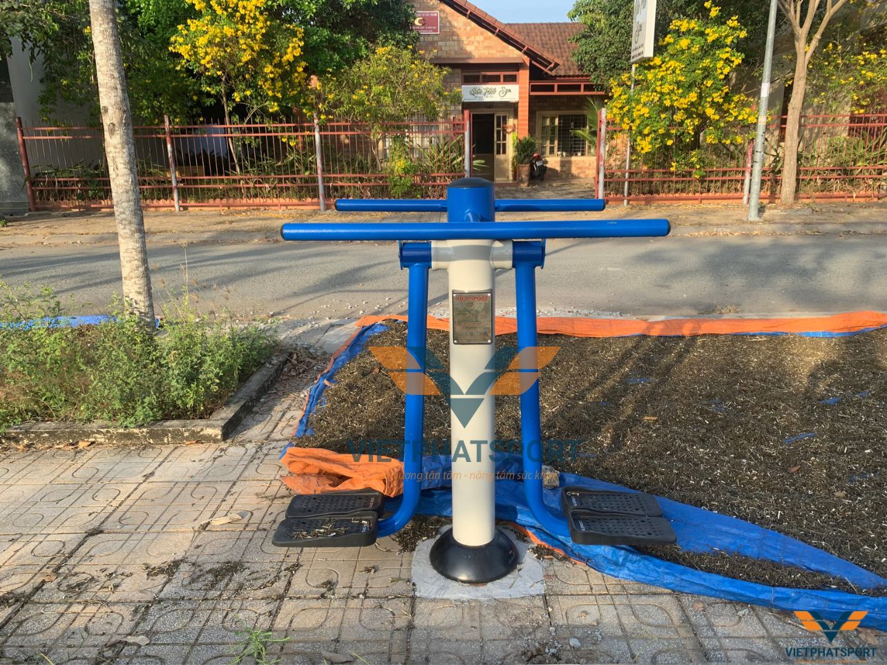 Xã Long Bình Điền nâng cấp tiện ích với dụng cụ công viên