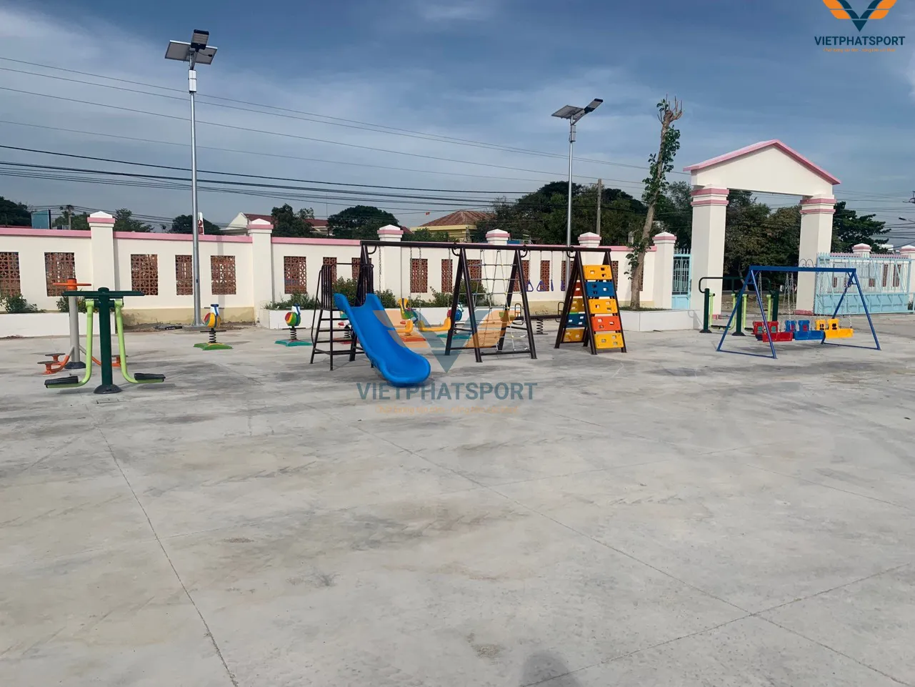 Xã Phú Lạc, Bình Thuận Lắp Đặt Khu Liên Hợp Thể Thao Ngoài Trời