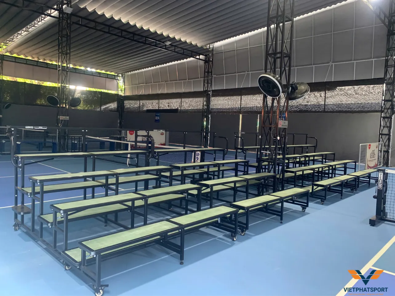Sân Pickleball Văn Thánh, TP. HCM lắp đặt Khán Đài Xếp Giá Rẻ 