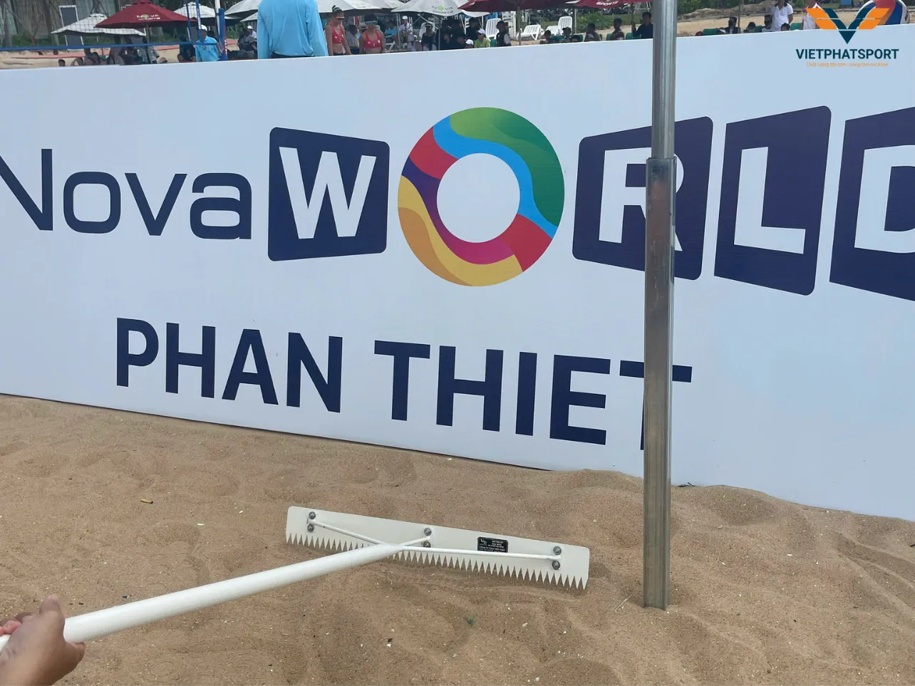 Việt Phát Sport cung cấp thiết bị bóng chuyền bãi biển cho giải quốc tế 2026