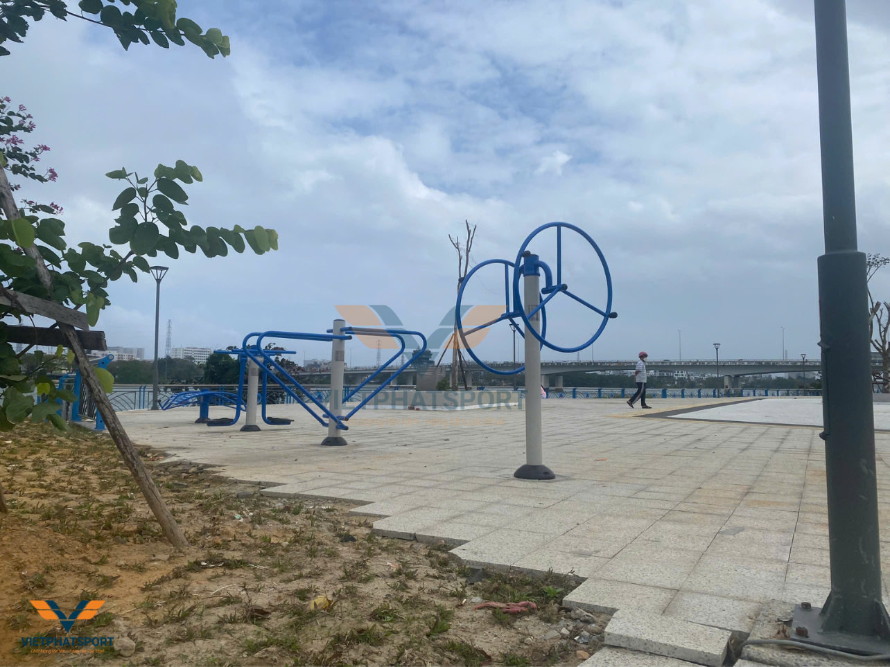 Đại lộ Thăng Long, TP Đà Nẵng - Tươi mới với dự án lắp đặt dụng cụ thể thao ngoài trời