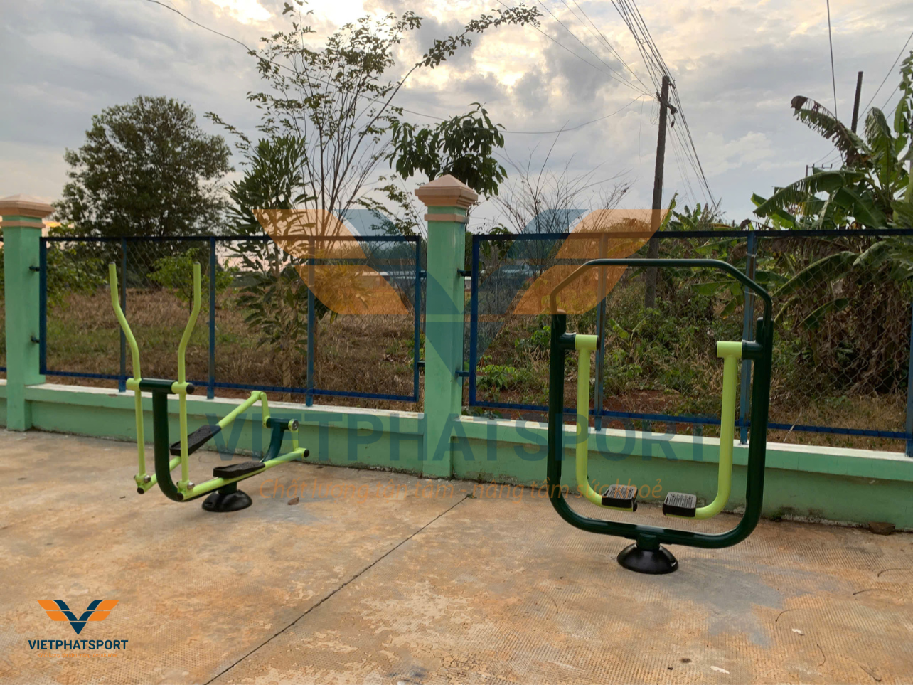 5 Thôn của Xã Phước Tân, huyện Phú riềng, Tỉnh Bình Phước trang bị cho bà con máy tập thể thao ngoài trời