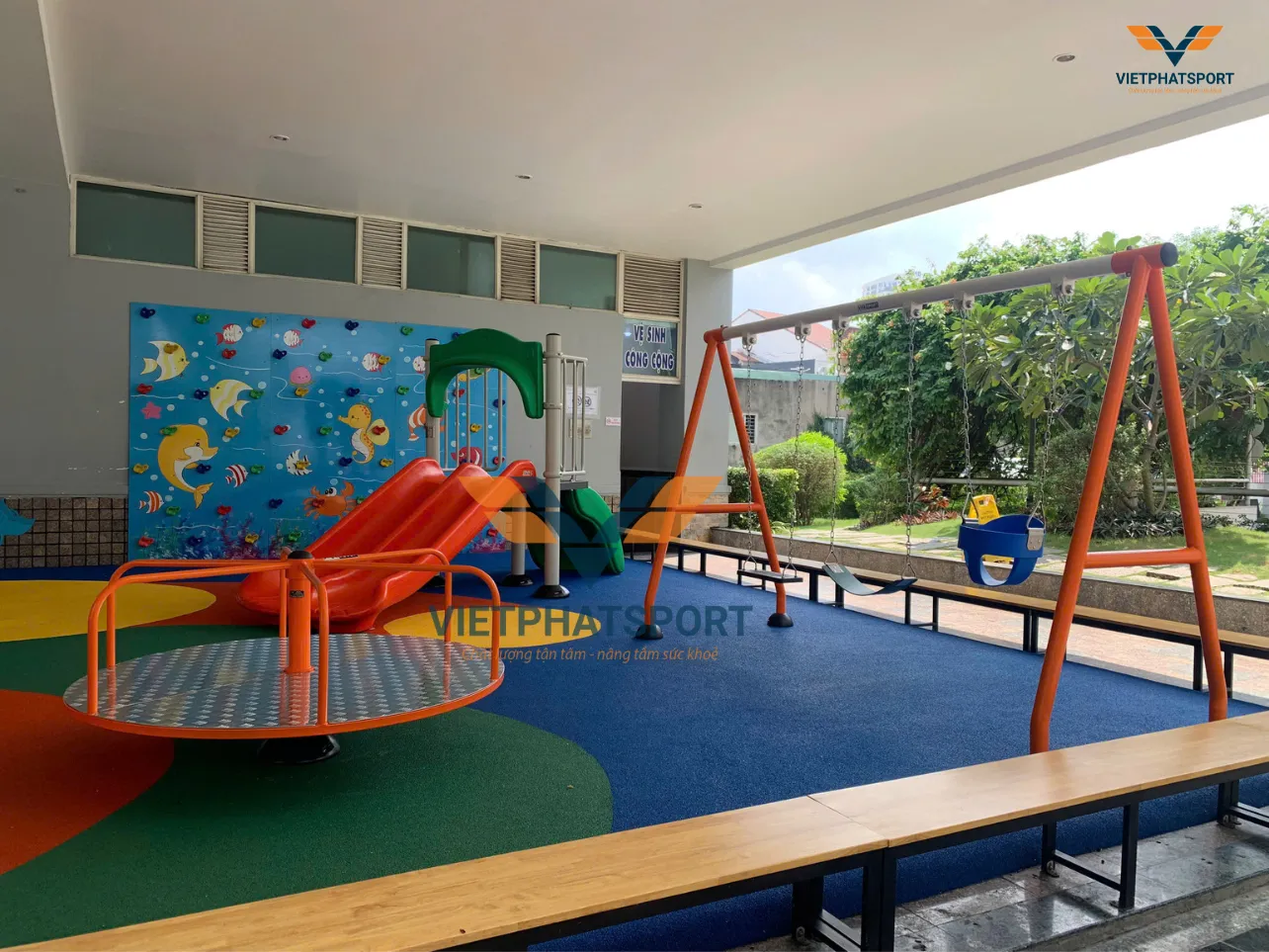 Chung cư Hoàng Anh River View hoàn thiện lắp đặt sân chơi trẻ em